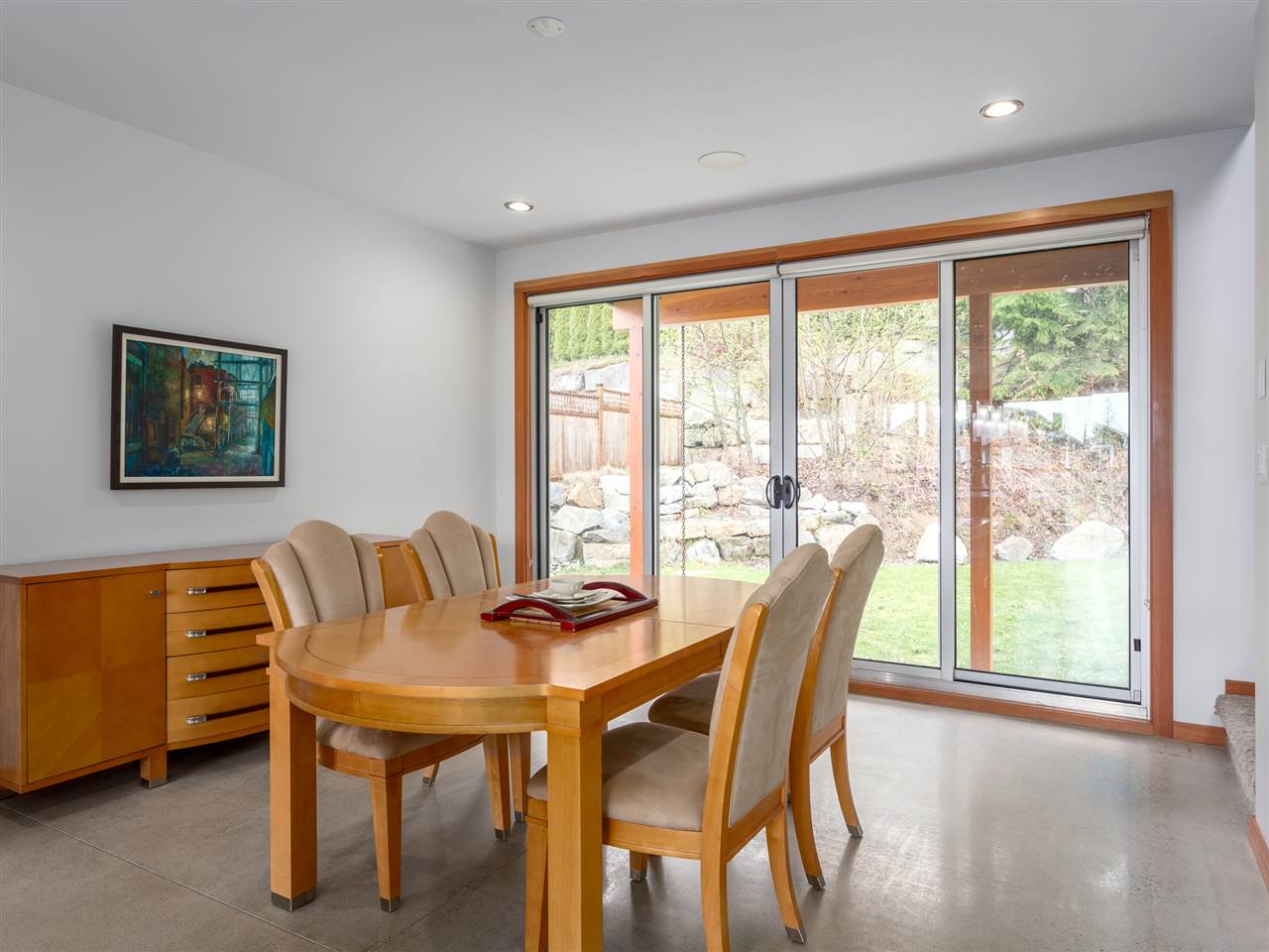 1056 Jay Crescent 8