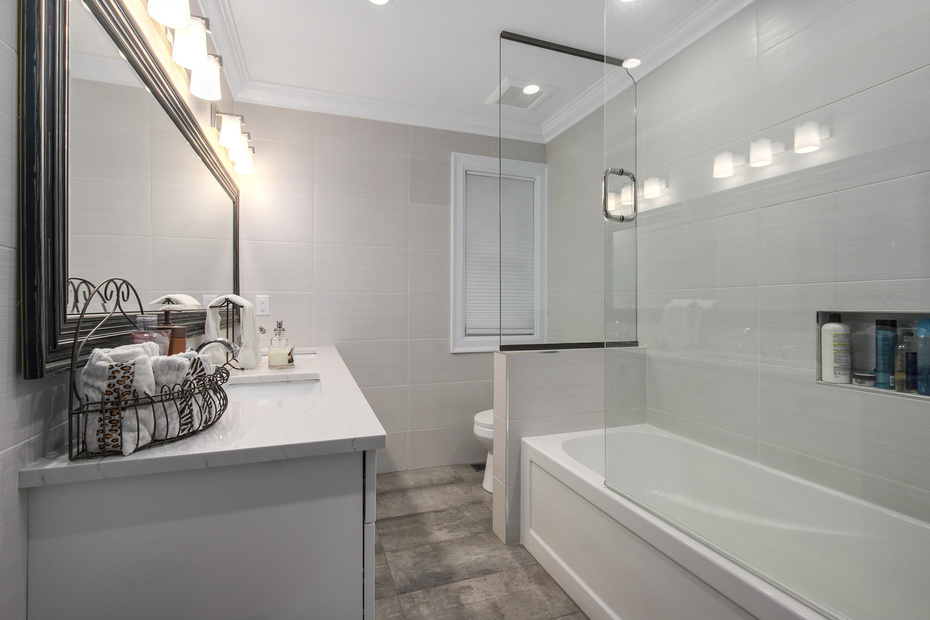6426 Rosebery Avenue, West Vancouver 14