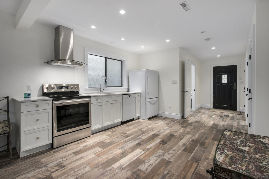 6426 Rosebery Avenue, West Vancouver 17