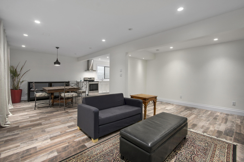 6426 Rosebery Avenue, West Vancouver 15