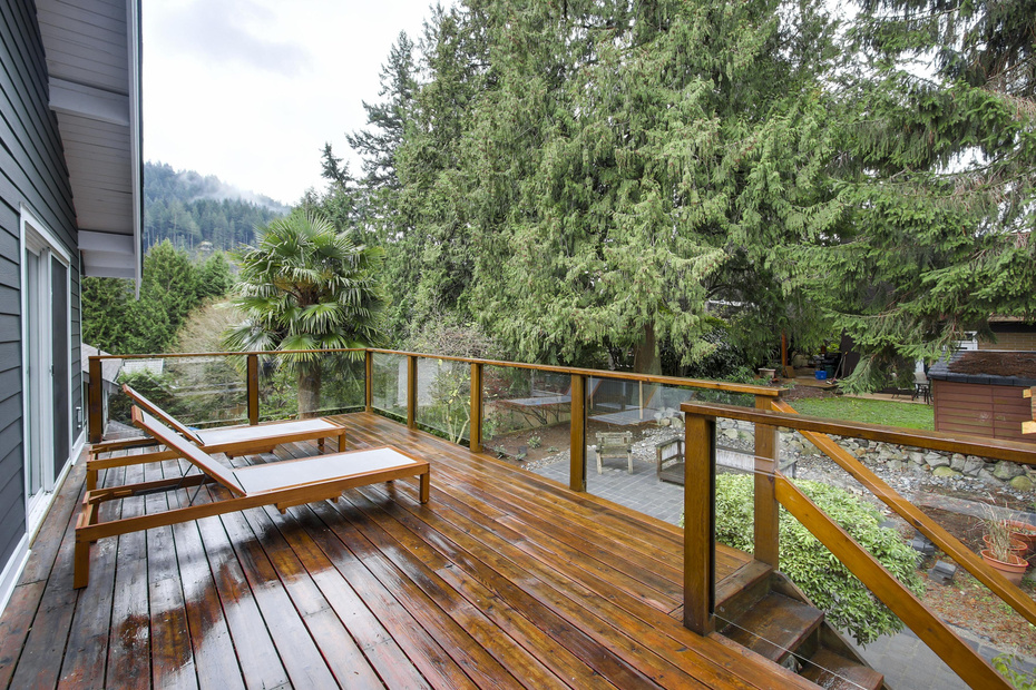 6426 Rosebery Avenue, West Vancouver 19