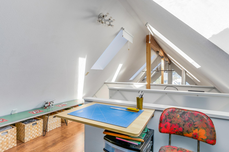 6449 Douglas Street, West Vancouver 11