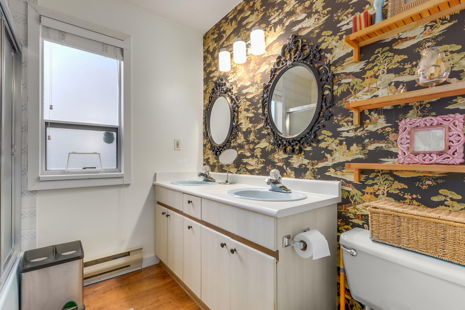 6449 Douglas Street, West Vancouver 17