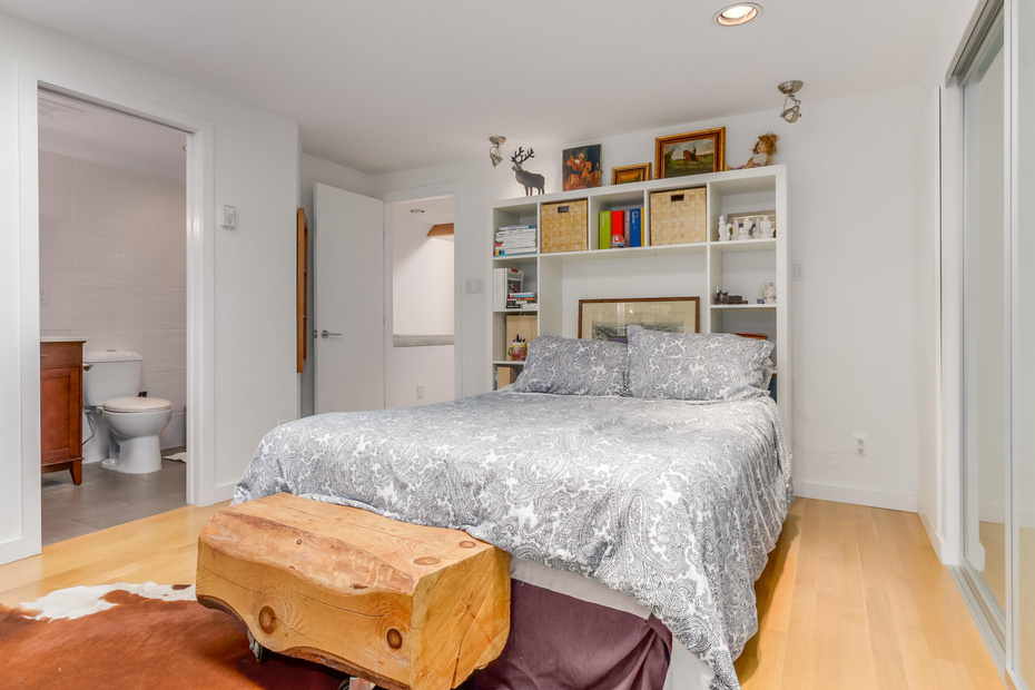 6449 Douglas Street, West Vancouver 13