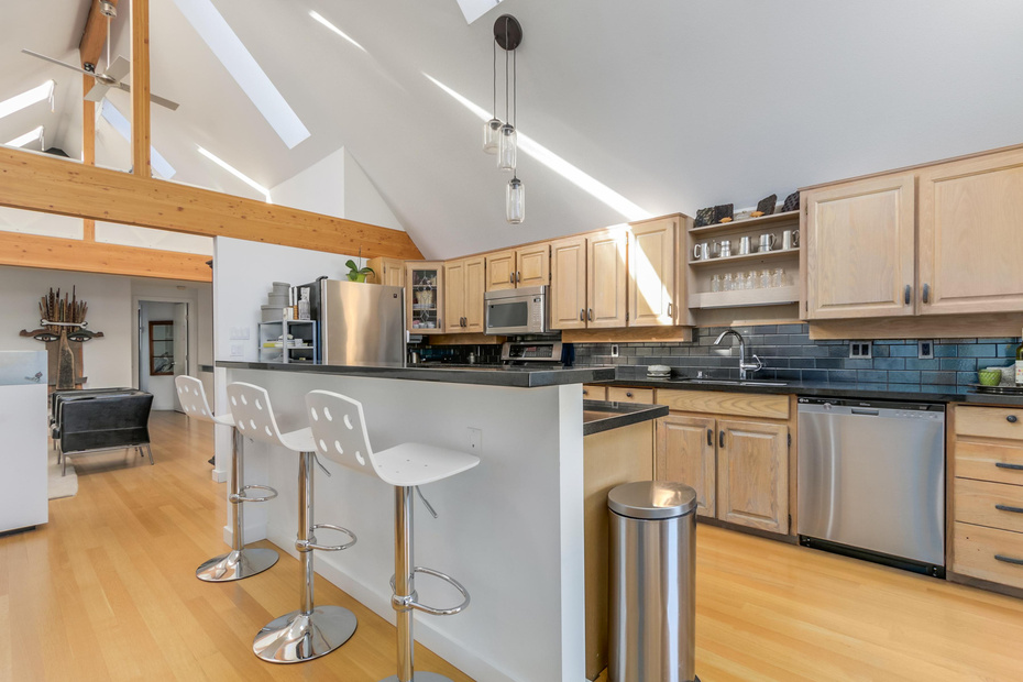 6449 Douglas Street, West Vancouver 3