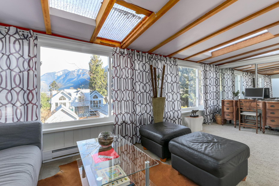 6449 Douglas Street, West Vancouver 7