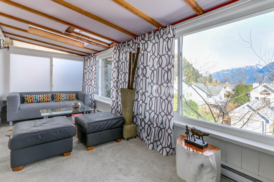 6449 Douglas Street, West Vancouver 8