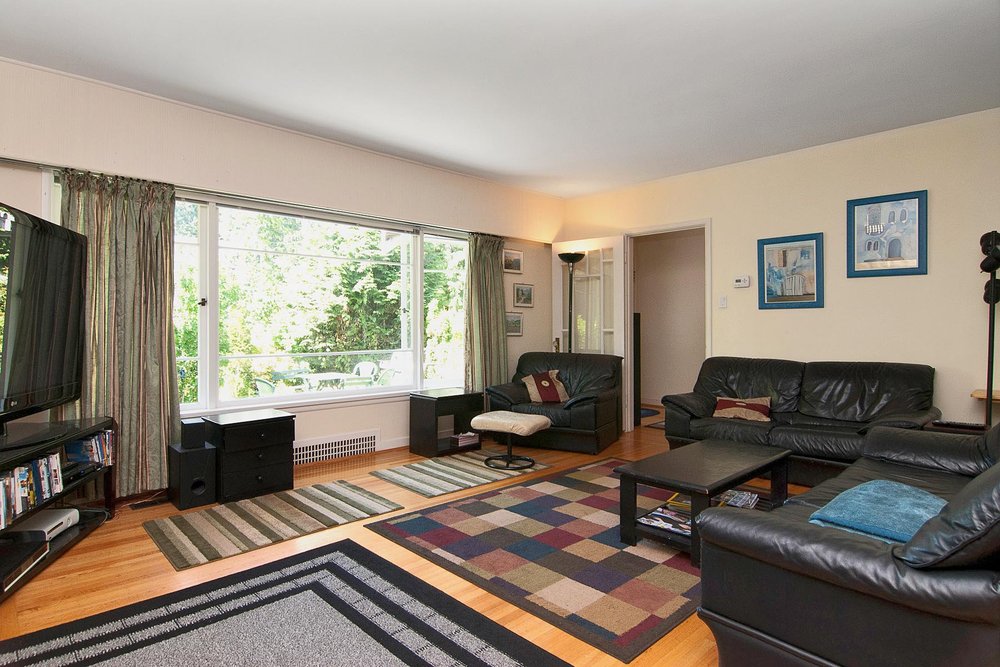 1310 29TH Street, West Vancouver, British Columbia, 3