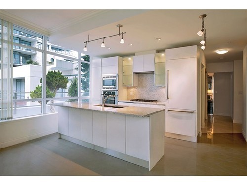 801 199 VICTORY SHIP Way, North Vancouver, British Columbia 5