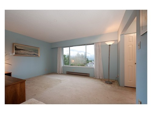 4770 MEADFEILD Court, West Vancouver, British Columbia 5