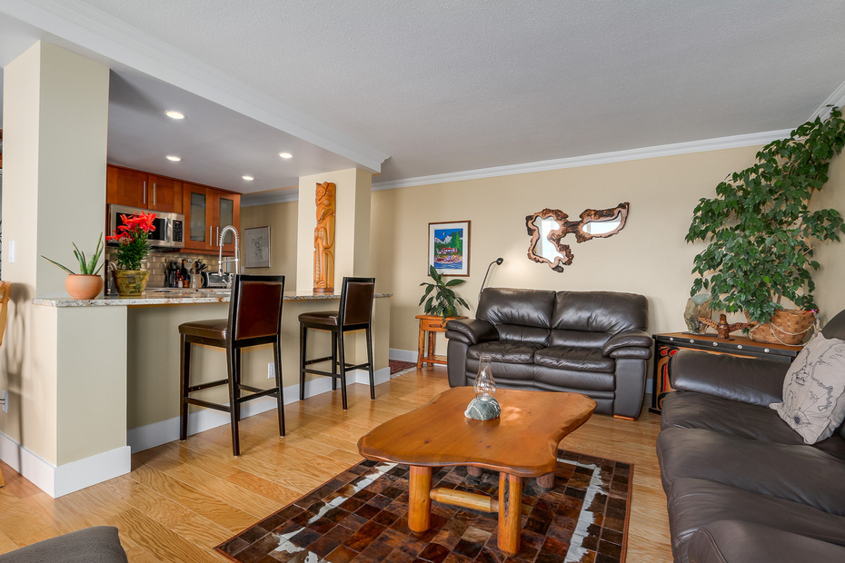 304 2246 BELLEVUE Ave, West Vancouver, British Columbia, 5