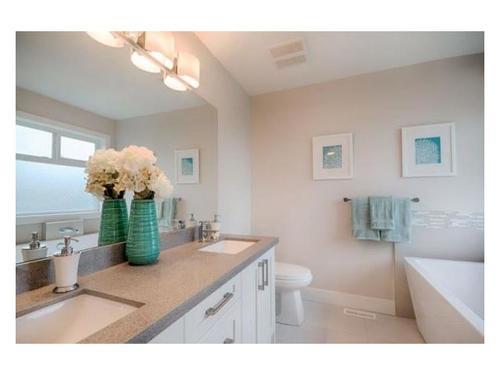 1349 KILMER Road, North Vancouver, British Columbia, 9