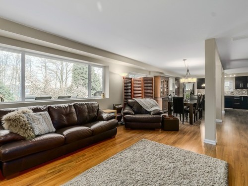 1044 HEYWOOD Street, North Vancouver, British Columbia, 3
