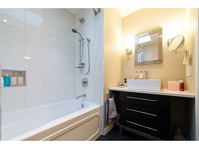 1567 DEEP COVE Road, North Vancouver, British Columbia 11