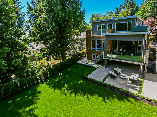 6416 WELLINGTON Ave, West Vancouver, British Columbia, 25
