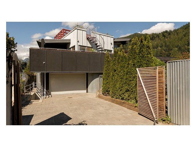 6440 Bay Street, West Vancouver, British Columbia 8