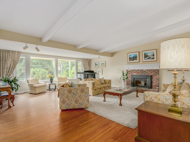 5645 WESTPORT Road, West Vancouver, British Columbia, 2