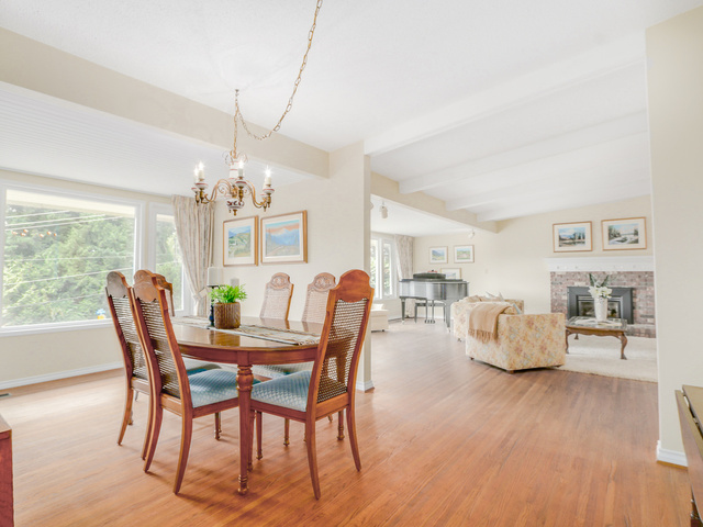 5645 WESTPORT Road, West Vancouver, British Columbia, 3