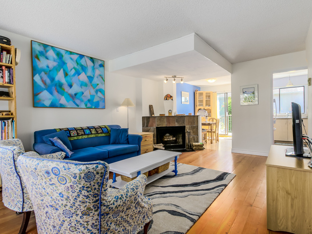 157 20TH Street W, North Vancouver, British Columbia,