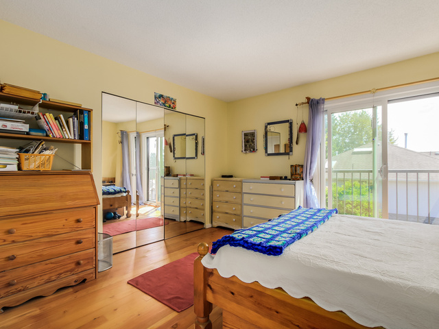 157 20TH Street W, North Vancouver, British Columbia, 8