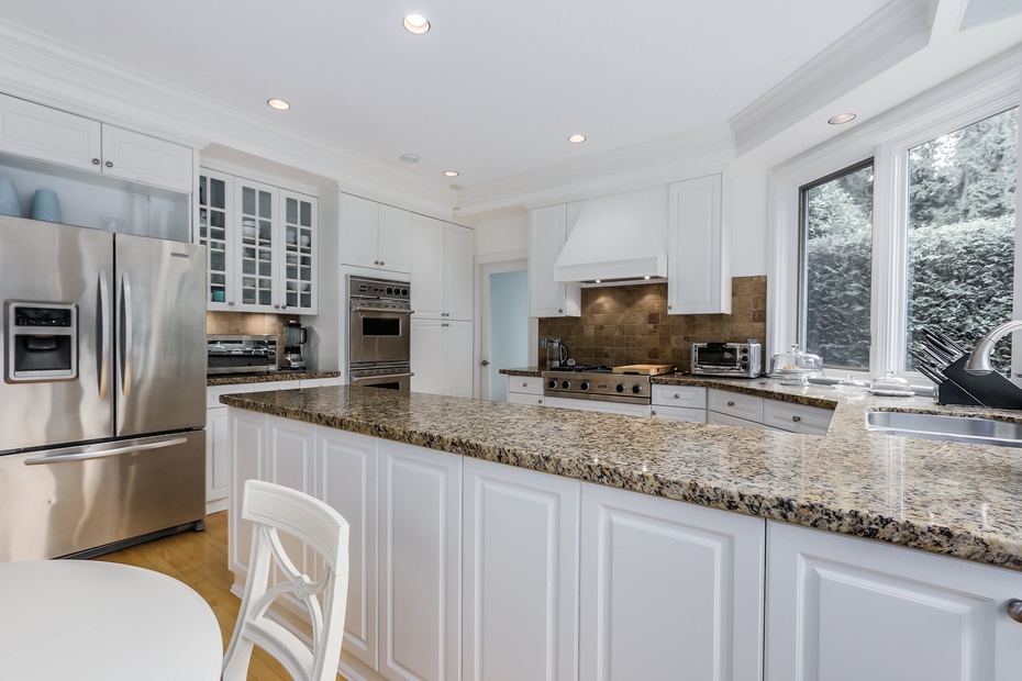 5620 EAGLE HARBOUR ROAD, West Vancouver, BC 6