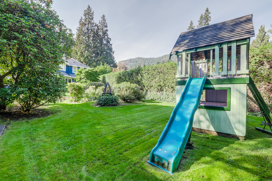 5620 EAGLE HARBOUR ROAD, West Vancouver, BC 25