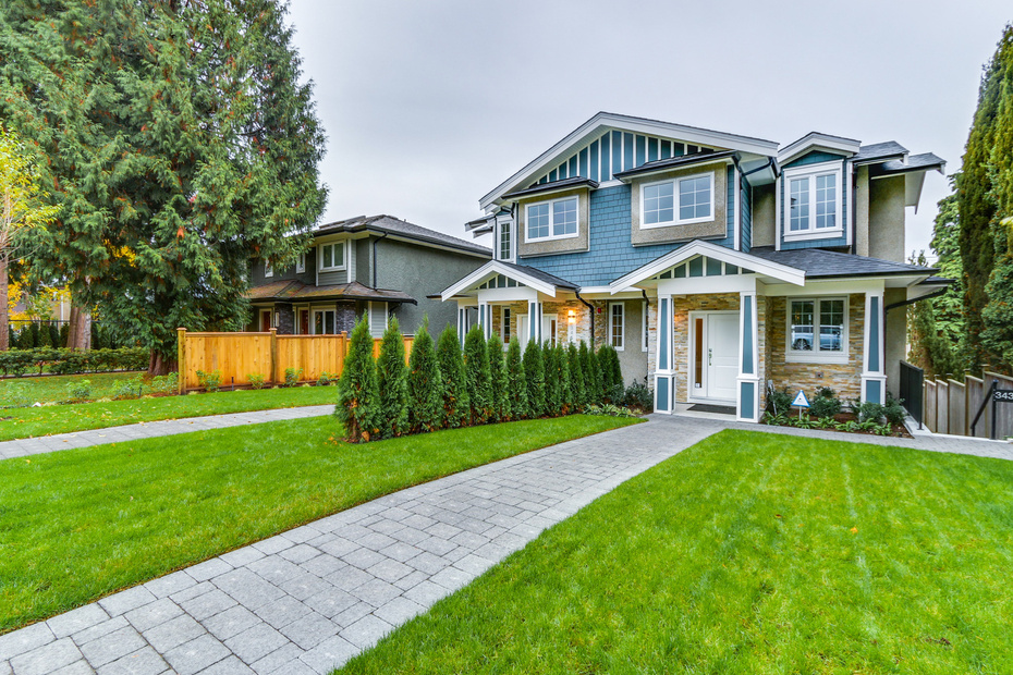 343 EAST 4 STREET, North Vancouver, BC