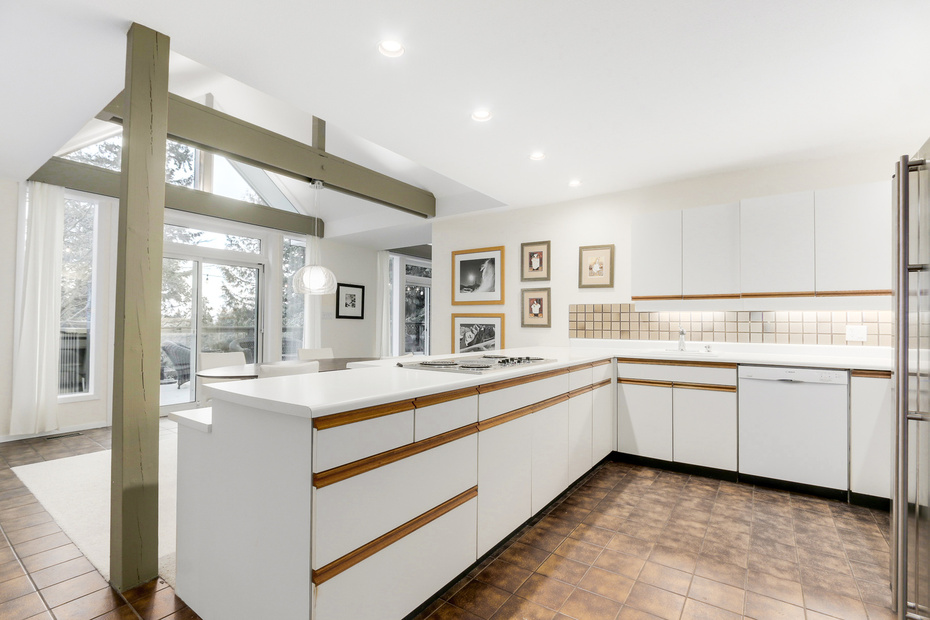 6204 OVERSTONE DRIVE, West Vancouver, BC 7