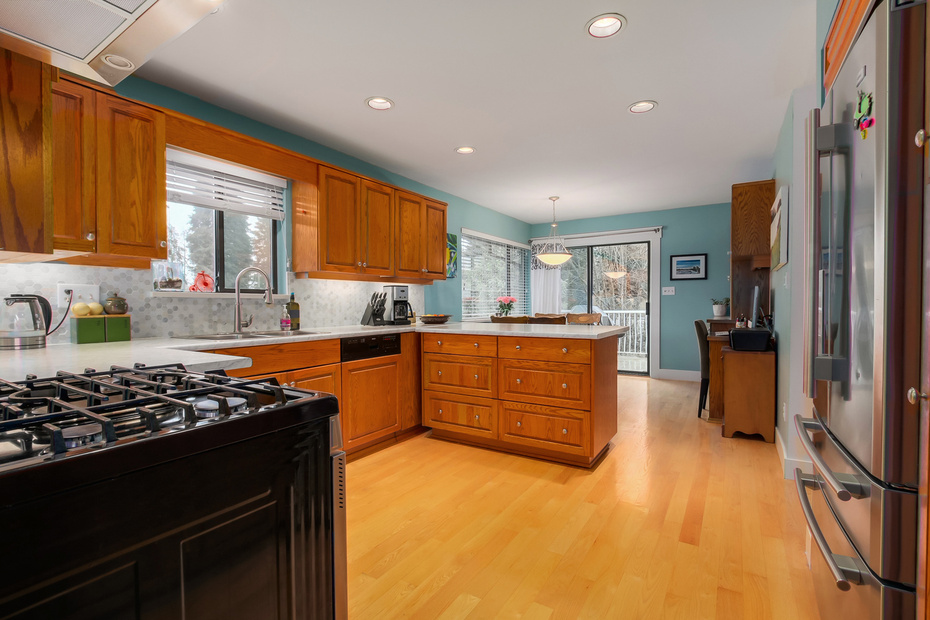 1345 FREDERICK ROAD, North Vancouver, BC 7