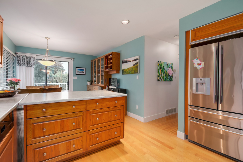 1345 FREDERICK ROAD, North Vancouver, BC 8