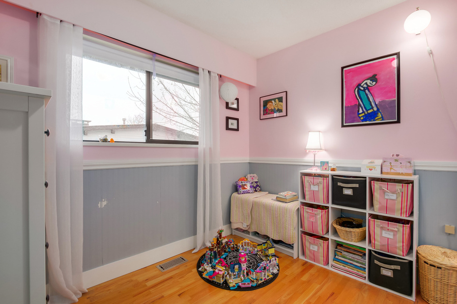1345 FREDERICK ROAD, North Vancouver, BC 13