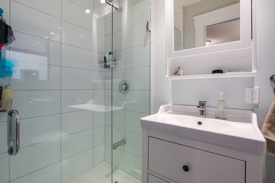 1345 FREDERICK ROAD, North Vancouver, BC 16