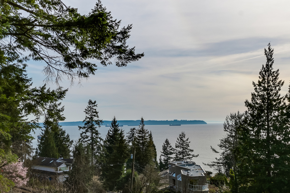 3880 SHARON DRIVE, West Vancouver, BC 8