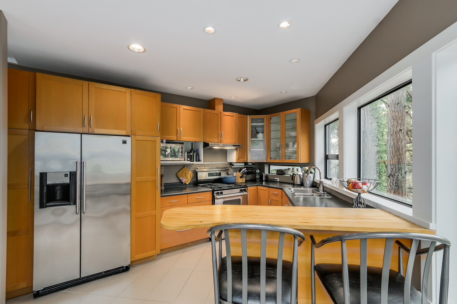 3880 SHARON DRIVE, West Vancouver, BC 12