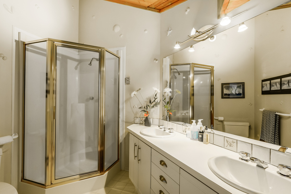 3880 SHARON DRIVE, West Vancouver, BC 15