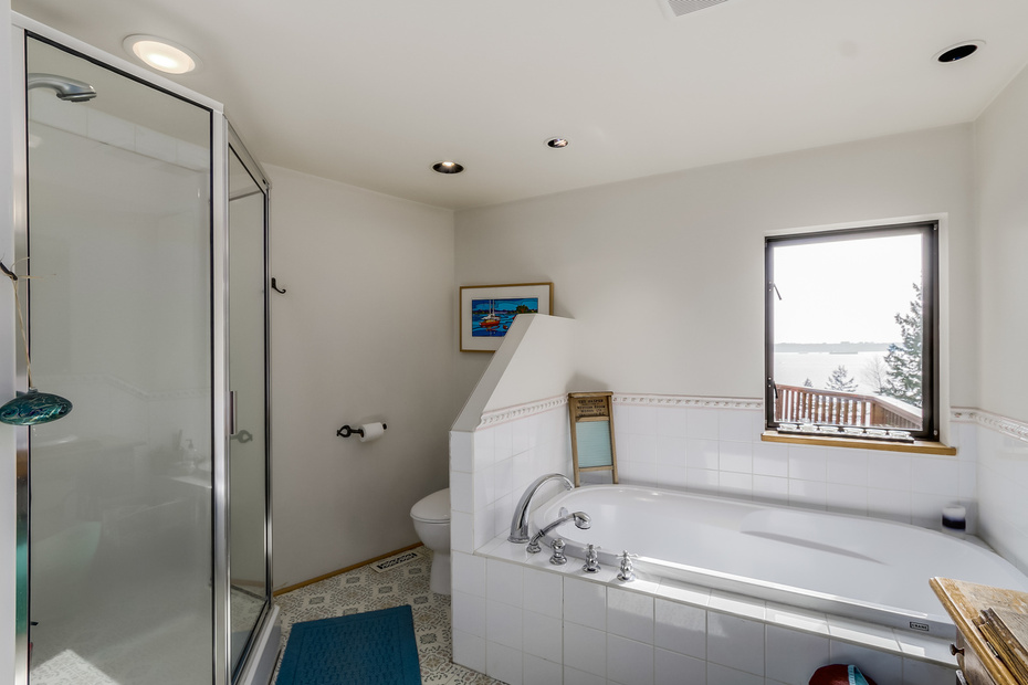 3880 SHARON DRIVE, West Vancouver, BC 16
