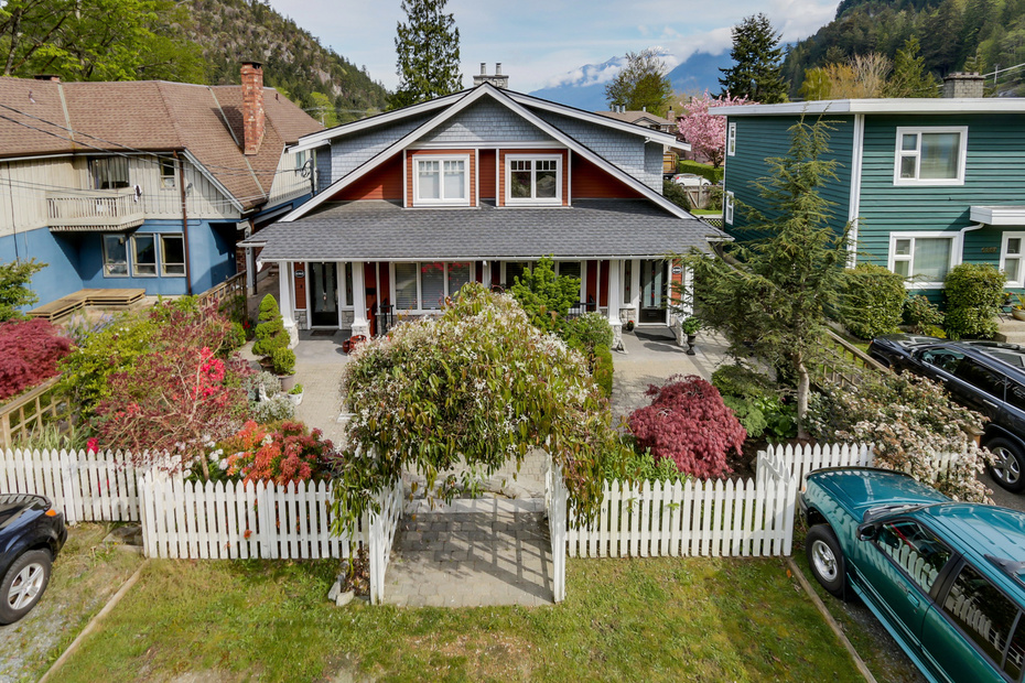 6363 DOUGLAS STREET, West Vancouver, BC 4