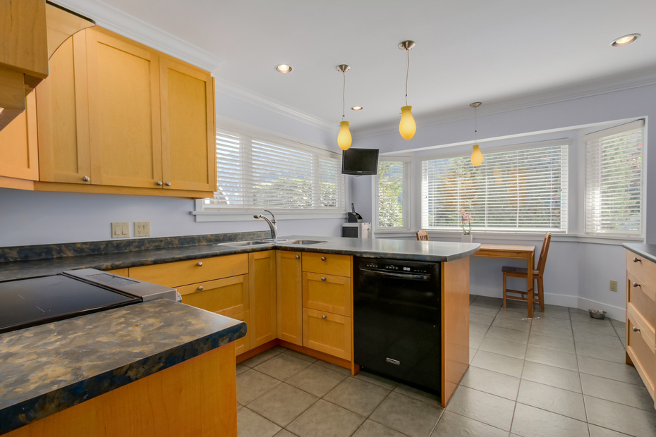 6475 WELLINGTON AVENUE, West Vancouver, BC 12