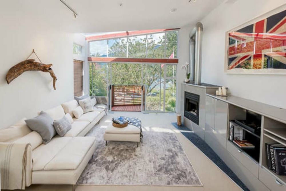6440 Bay Street, West Vancouver, British Columbia