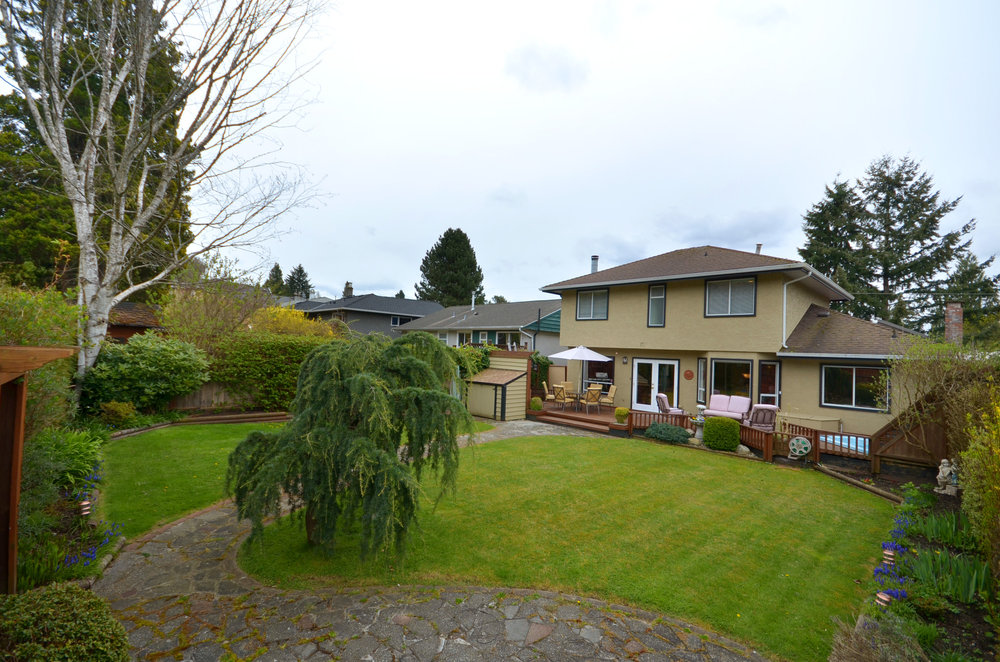 496 KINGS Road W, North Vancouver, British Columbia, 9