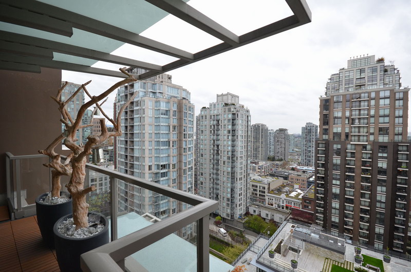2003 1055 Richards Street, Donovan Tower, Vancouver 16
