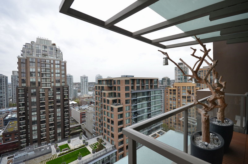 2003 1055 Richards Street, Donovan Tower, Vancouver 17