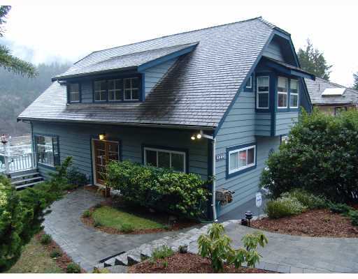 6696 Wellington Ave, t, West Vancouver, BC,