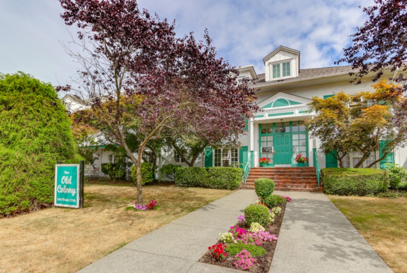 302 - 120 West 17th Street, North Vancouver