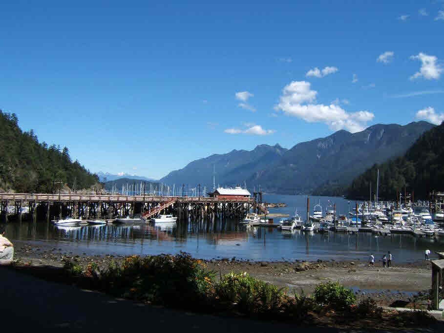 6392 Bay Street, West Vancouver 19