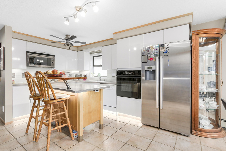 6358 Bruce Street, West Vancouver 13