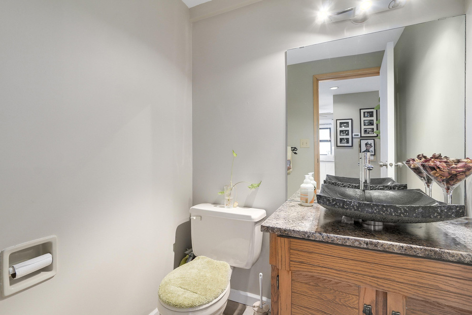 6358 Bruce Street, West Vancouver 15