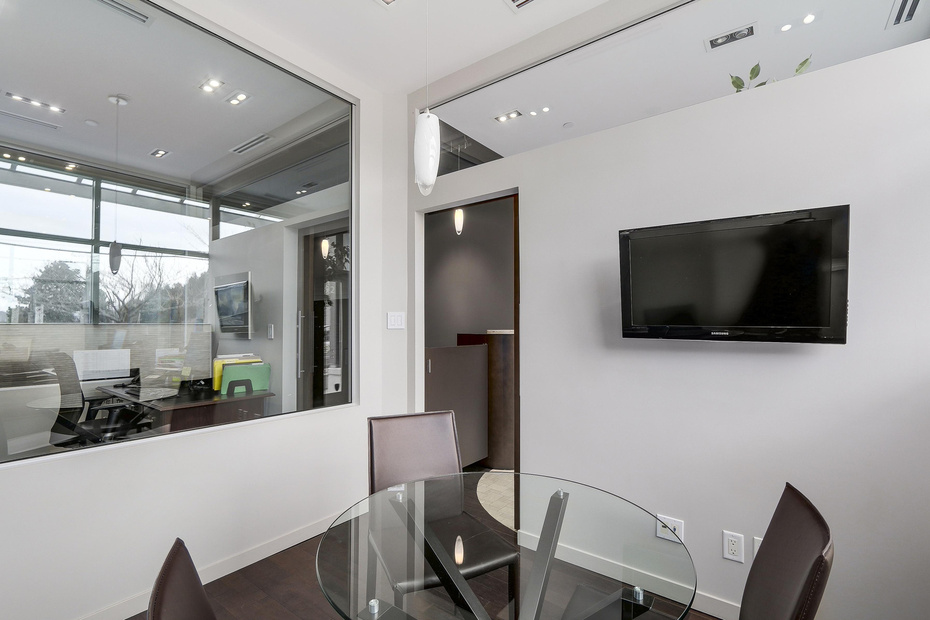 6392 Bay Street, West Vancouver 8