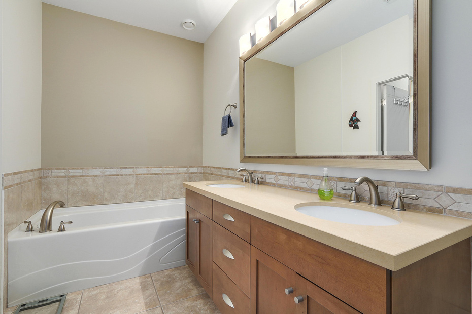 8549 Seascape Court 16