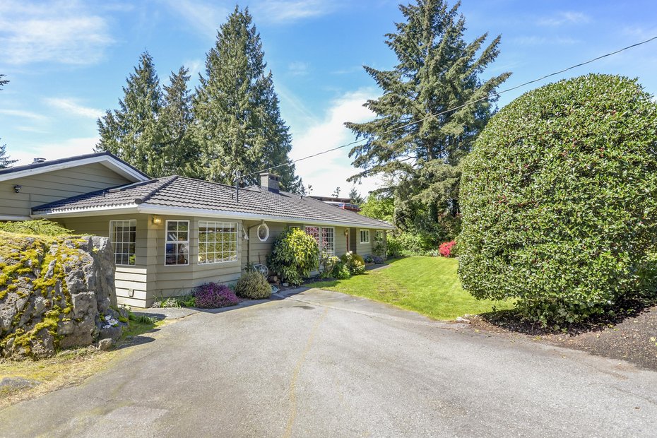 5407 Greentree Road, West Vancouver 2
